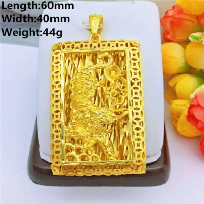 Colgante vibrante tigre grande enchapado en oro amarillo de 24 quilates de moda para hombre   Foto 1 de 4