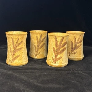 Studio Art Handmade Pottery Signed with Year '81 Vase or Mug - Picture 1 of 7