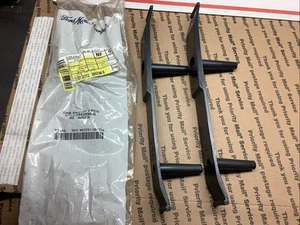nos 1987-1992 ford f150-F250 rear tail gate retainers bag of two E7TZ-9942596-B - Picture 1 of 5