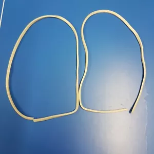 Mercedes Headlight Lens rubber seal W100 – W115: - 000 826 57 80, 0008265780 - Picture 1 of 3