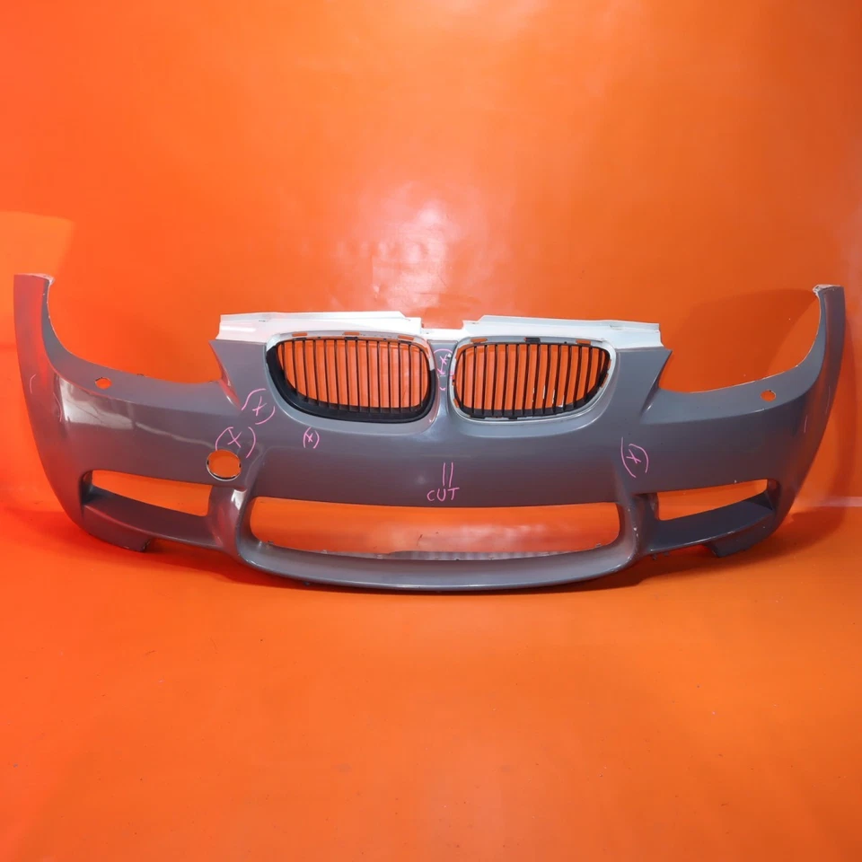 Para-choque dianteiro BMW M3 2008 2009 2010 2011 2012 2013 2D CUPÊ 51117899831 FABRICANTE DE EQUIPAMENTO ORIGINAL - Imagem 1 de 4