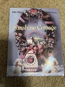 Sunshine Cottage Holiday Tole Painting Decorative Painting Patterns Leisure Arts - Picture 1 of 4