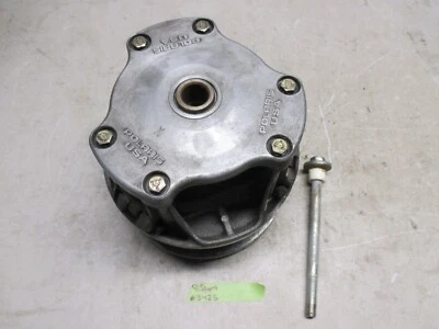 Embrague de accionamiento de motor primario para moto de nieve Polaris Indy Sport 440 91 de colección Foto 1 de 4