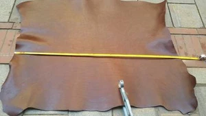 Pelle Vacchetta Toro mm 3,5 cm 140x120 MARRONE SCURO naturale vegetale cintura - Picture 1 of 1