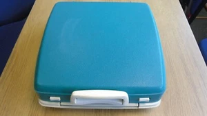 Vintage 1970's SMITH CORONA DE LUXE Portable Typewriter - Original Case - Picture 1 of 11