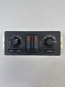 03-09 Chevy GMC Trailblazer Envoy Climate Control A/C with Rear Defrost OEM - Picture 1 of 13
