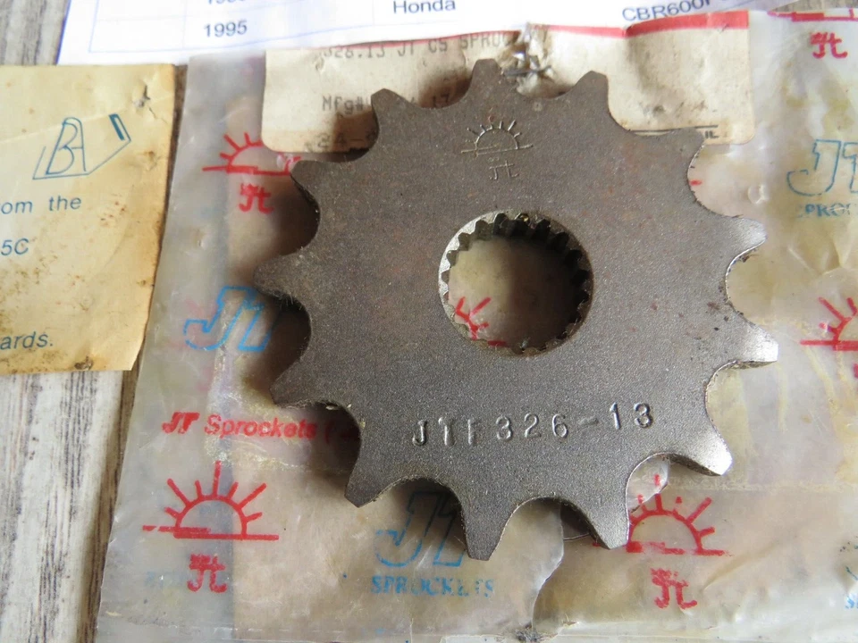 Piñón delantero JT JTF326 .13 JTF326-13 Honda CR125R CR 125R 13T OM11 Foto 1 de 1