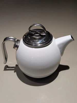 Chaleira de cozinha vintage Chantal esmalte em aço branco com tampa de aço inoxidável - Imagem 1 de 3