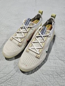 Nike Air Vapormax 2021 Flyknit Mismatched Swoosh DQ7633-100 Size 8 - Picture 1 of 6