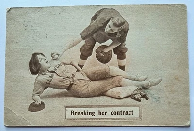 Equipo de béisbol femenino Elmwood "Rompiendo su contrato" niña deslizante 1910 PC N1 Foto 1 de 2