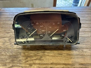 93-95 Vw Mk3 Golf / Jetta GL 2.0 5 Speed Gauge Cluster - Picture 1 of 8