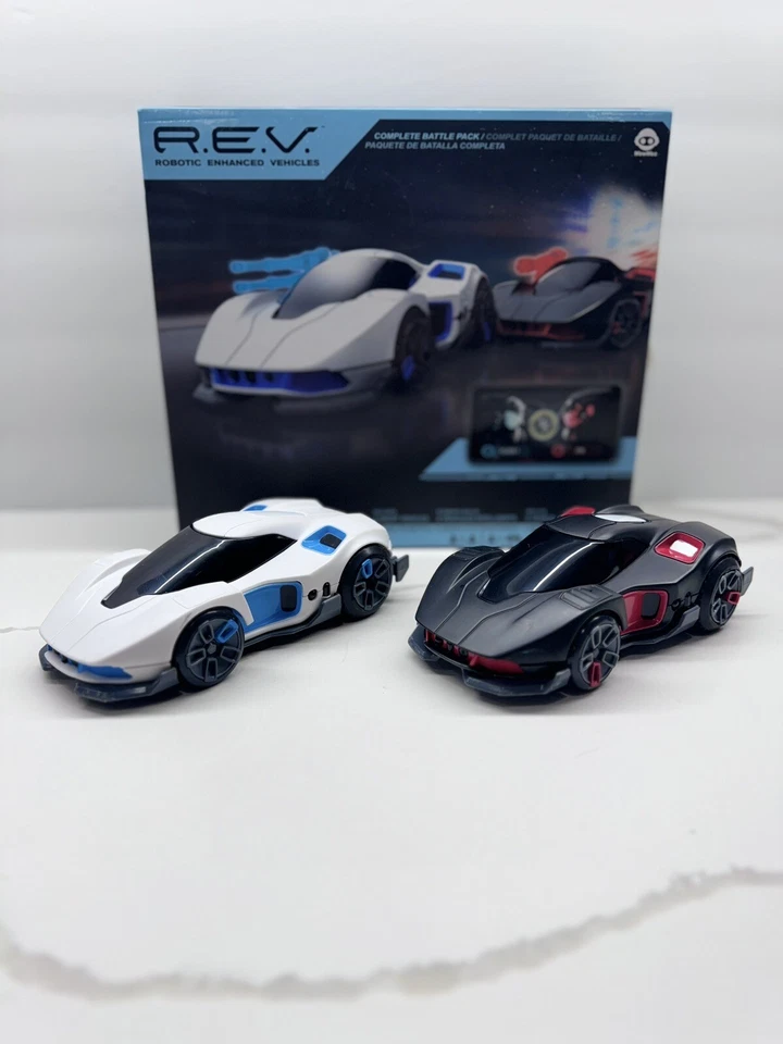 WowWee R.E.V. REV Robotic Enhanced Vehicles Complete Battle Pack 2 cars - Image 1 of 4