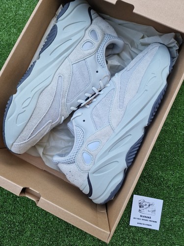 Taglia UK 12 Adidas Yeezy Boost 700 V1 sale