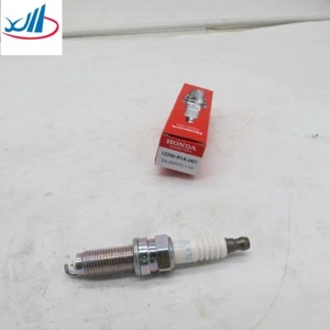 1pc High quality Truck spare parts Spark Plug 12290-R1A-H01 HONDA sparking plug - Bild 1 von 7