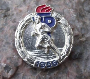 1956 Thalmann Pioneer Runner Athletics Running Competition Award Pin Badge - Picture 1 of 2