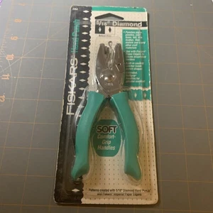 Fiskars 5/16" DIAMOND Hand Punch With Comfort-grip Handles 2354 - Picture 1 of 3