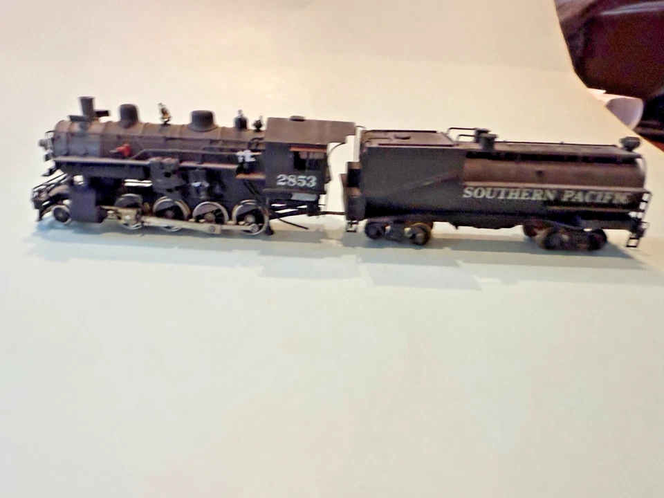 HO SOUTHERN PACIFIC "CONSOLIDATION CLASS C-10 2-8-0 LOCOMOTIVE W/ TENDER - Image 1 of 4