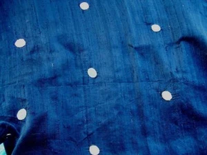 22′′ X 30′′ NEGRO SEDA DUPPIONI MULTICOLOR BORDADO PUNTO DORADO TELA ARTESANAL ADORNO - Imagen 1 de 1
