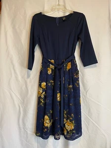 Damen Kleid Gr. XS blau Strick fest Mieder Spitze Blumen gefüttert ausgestellter Rock toll - Bild 1 von 21