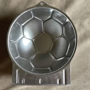 Soccer Ball Cake Pan Wilton 2105-2044 Aluminum 2001 Team Mom Birthday Party - Picture 1 of 6