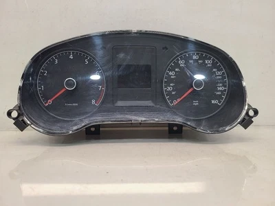 Volkswagen Jetta 2014 (sedán/2,0 L/MT) velocímetro panel *173 k*  Foto 1 de 4