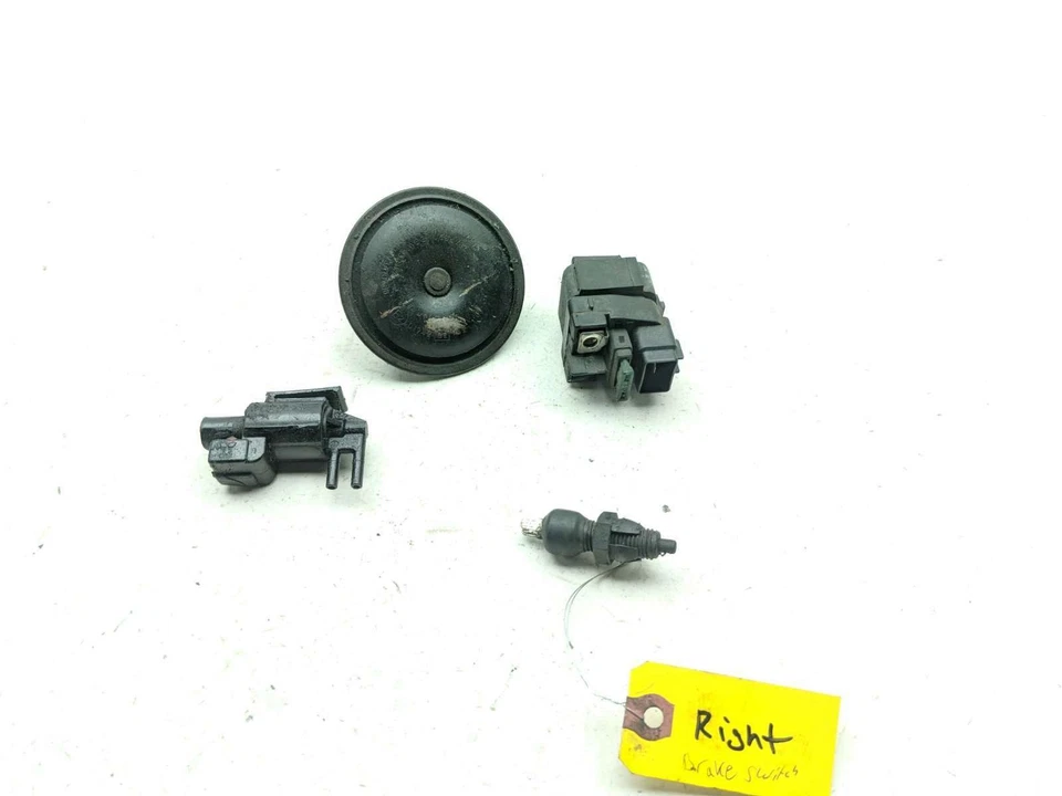 Sensor interruptor freno relé solenoide bocina 99-07 Suzuki Hayabusa GSX1300R Foto 1 de 4