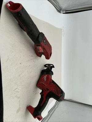 Milwaukee Copper Tubing Cutter And Reciprocating Saw- FOR PARTS OR REPAIR - Image 1 of 4