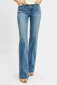 RISEN Full Size Bootcut-Jeans mit Distressed-Detail Übergröße - Bild 1 von 6