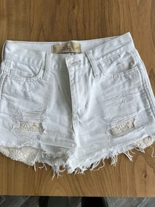 Hollister White Denim Shorts waist 23 - Picture 1 of 5