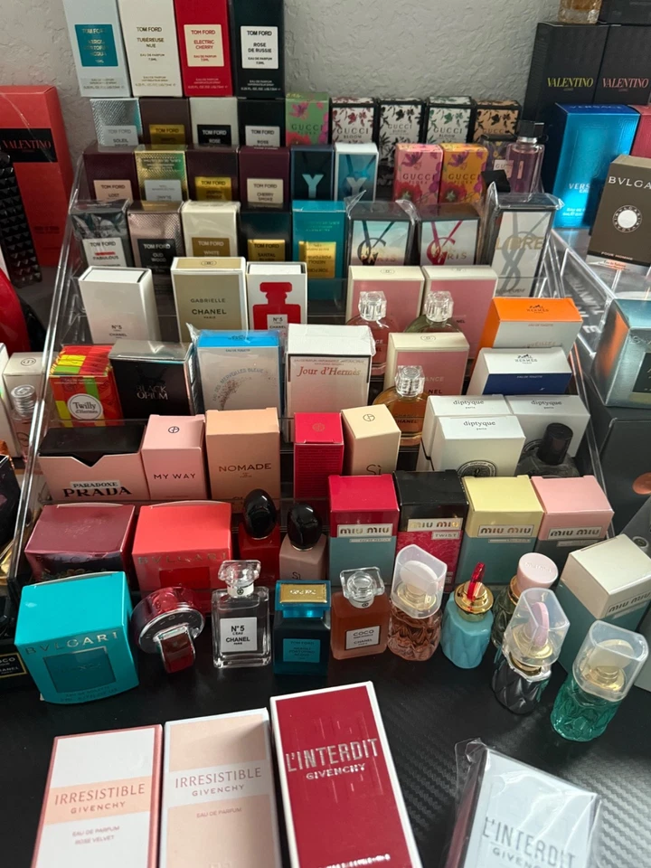 Mini Perfumes de Diseñador Set de 6 Fragancias Tamaño de Viaje YSL Gucci PRADA Más Nuevo Foto 1 de 4