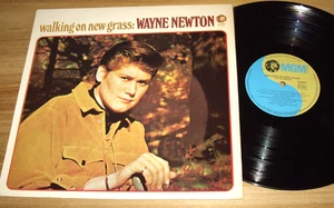 WAYNE NEWTON *OZ 1st Press 12" LP ' WALKING ON NEW GRASS ' 1968 VGC - Picture 1 of 2
