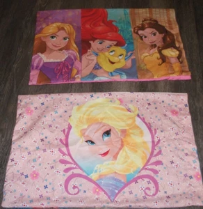 2 fundas de almohada estándar Disney Princess Frozen Ariel Belle ropa de cama - Imagen 1 de 2