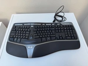 Microsoft Natural Ergonomic Keyboard 4000 v1.0 (Wired, UK Layout) - Picture 1 of 3