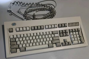 IBM Model M Keyboard | 1993 - Picture 1 of 6
