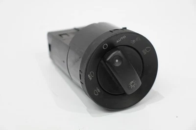 Seat Exeo 3R Light Switch Panel With Front Fogs and Auto Setting 3R0941531A - Image 1 of 4