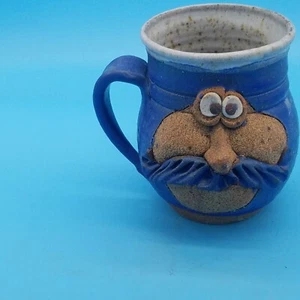 Handgefertigter amerikanischer Volkskunst lustiger alberner Gesicht Stein wo Becher - Bild 1 von 7