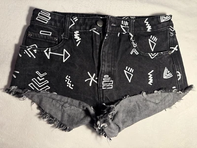 Forever 21 Black size 2  Women's Mini Shorts Low Waist  Aztec design - Image 1 of 4