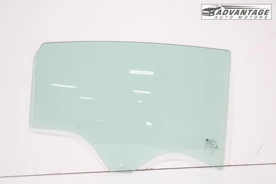 Chevrolet Malibu 2017-2025 sedán puerta trasera derecha panel ventana vidrio OEM Foto 1 de 4
