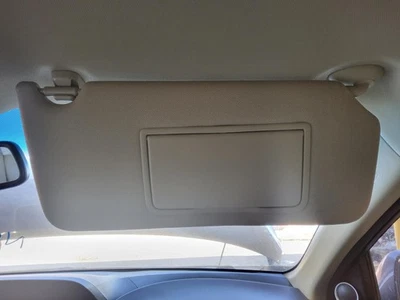 Used Right Sun Visor fits: 2013 Acura Rdx illuminated Right Grade A - Image 1 of 4
