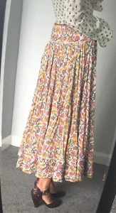 ❤️Handmade Vintage Retro 34” W Light Cotton Flower Leaf Print Full Skirt❤️ - Picture 1 of 5