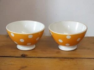 Paire de bols vintage jaunes à pois blancs - Imagen 1 de 6