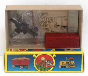 Walthers 933-1368 HO Great Circus Train Stake & Chain Wagon kit resina RBB&B NUOVO CON SCATOLA - Foto 1 di 2