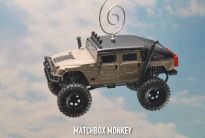 2006 4 x 4 Hummer H1 внедорожник грузовик 1/64 Custom Рождественское украшение эмблема SUT H1, H2 - Изображение 1 из 4