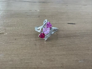 Sterling Silber rosa Topas herzförmiger 3 Steine Edelstein Liebe Ring Größe 10 - Bild 1 von 6