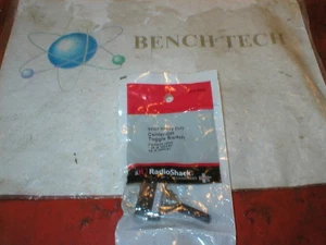 New RadioShack  275-0654 SPDT Heavy Duty Center Off Toggle Switch 10A @ 125VAC - Picture 1 of 3