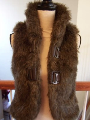 Colete feminino Jack S de pele sintética forrado marrom novo sem etiquetas - Imagem 1 de 4