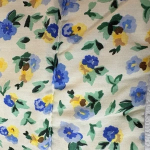 "Almohada Laura Ashley Primrose Polyanthus King azul amarillo 20x40"" hecha en EE. UU." - Imagen 1 de 12