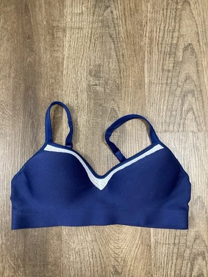Hanes 海军蓝女式 T 恤文胸无线 M 码 — 第 1/4 张图片