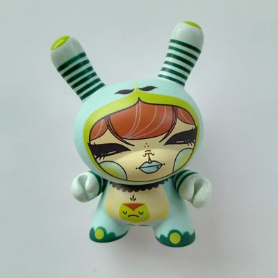 Kidrobot: Julie West Dunny 3" figura de arte de vinilo serie Fatale 2010 kawaii Foto 1 de 4