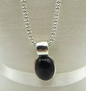 Vintage Signed Roman Silver Tone Necklace Round chain Black Pendant 18" - Picture 1 of 5